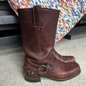Classic Frye Harness 12R Leather Boots